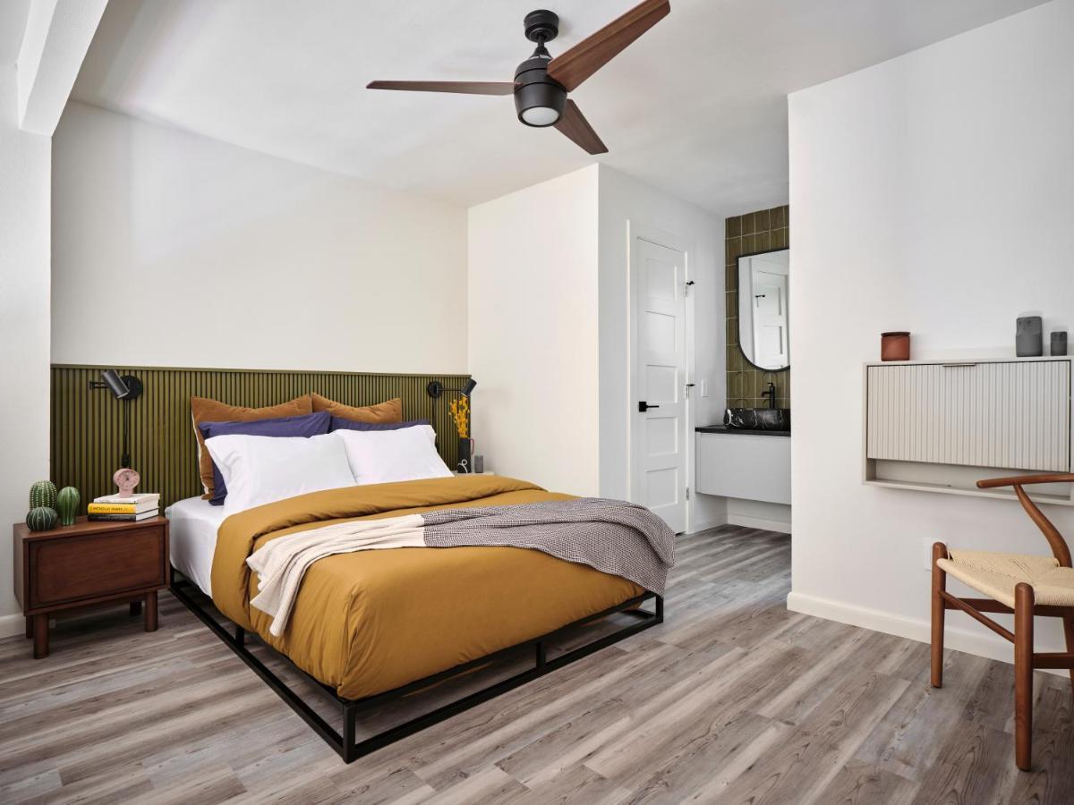Midcentury Couples Designer Loft - Casa Tuya Apartment Austin Exterior foto